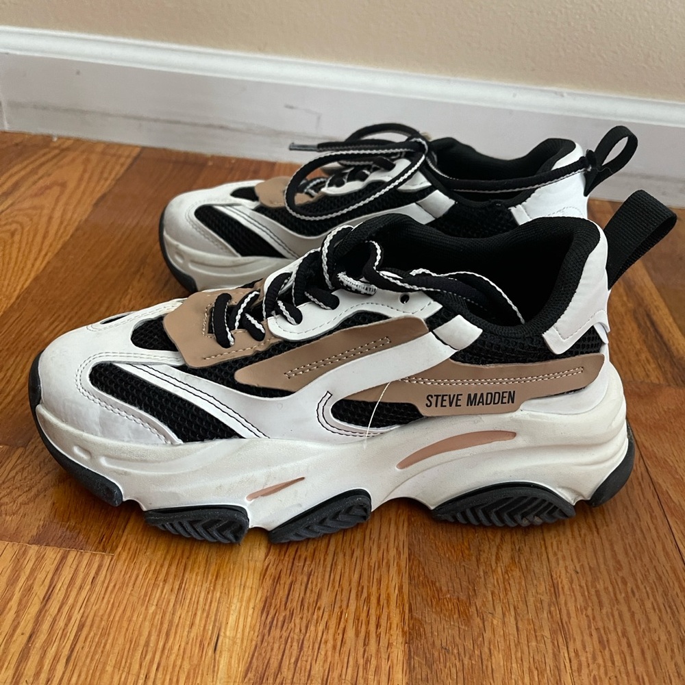 Steve Madden Sneakers